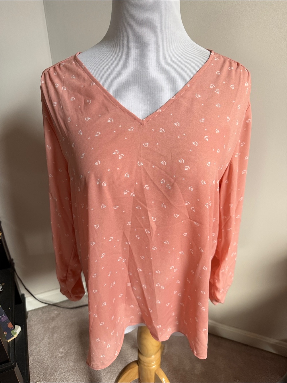 LOFT outlet Peach V-Neck Long Sleeve Tunic with Tiny White Print